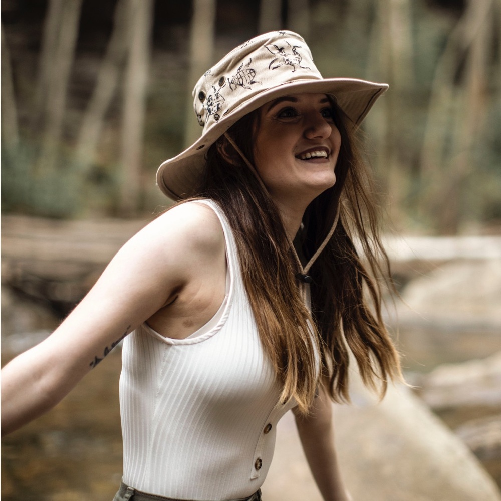 Safari Bug Print Hat - Picture 3 of 3